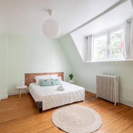 Ideal Famille: Jardin, Proche Commerces &